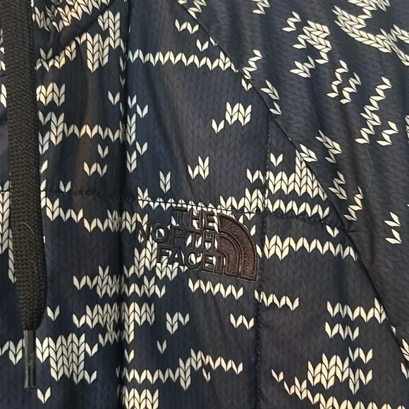 Men’s Reversible Northface Jacket - Picture 5 of 6